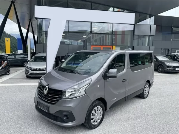 Aylık Kiralık Araba Renault Trafic Passenger 2016