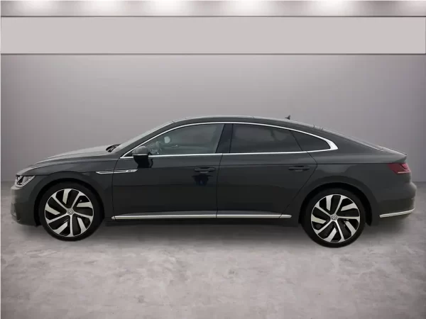 Volkswagen Arteon Şakirpaşa Havalimanı Uzun Dönem Kiralık Araç