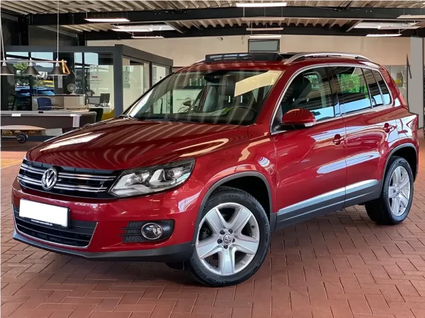 Kırmızı Volkswagen Tiguan Günlük Otomobil Kiralama